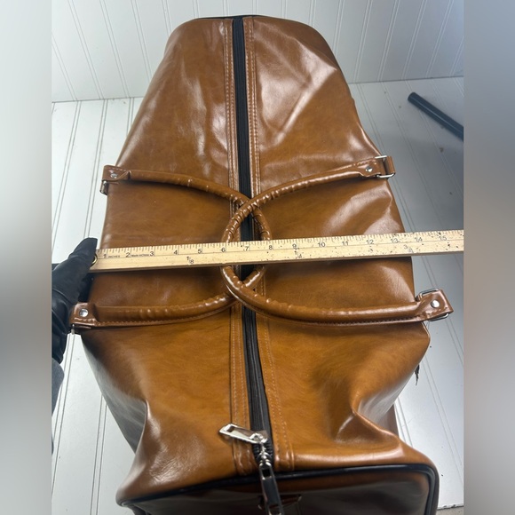 Ed Hardy Brown Leather Duffle Bag NWT Large Travel Weekender Carry On Unisex - Picture 9 of 14